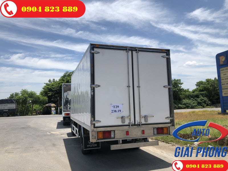 Hyundai 110S Thùng Kín Composite 7 Tấn Thành Công