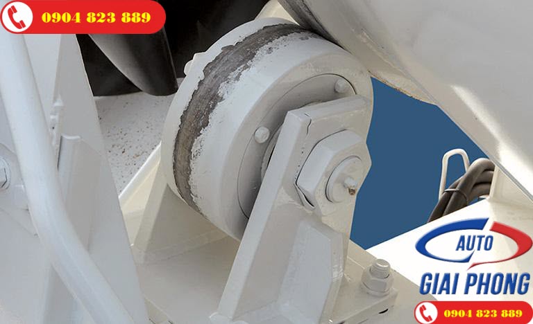 Xe bồn trộn bê tông 7 khối Daewoo K4MVF nhập khẩu nguyên chiếc