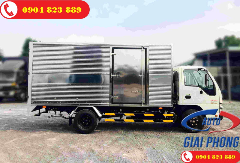 Xe tải 1,9 Tấn Isuzu QKR55H Thùng Kín