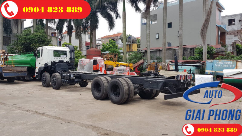 Xe tải Hyundai HD320 Thùng Kín 19 Tấn 4 Chân Nhập Khẩu