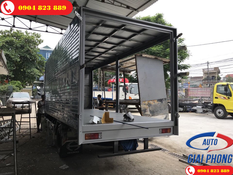 Xe tải thùng kín chở Pallet