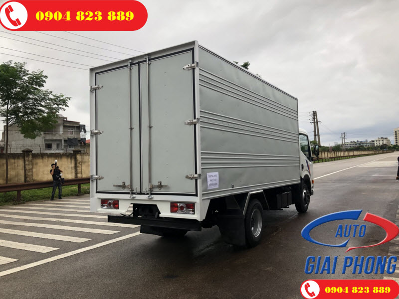Xe tải 1.9 Tấn Vinamotor Nissan Cabstar NS200 Thùng Kín